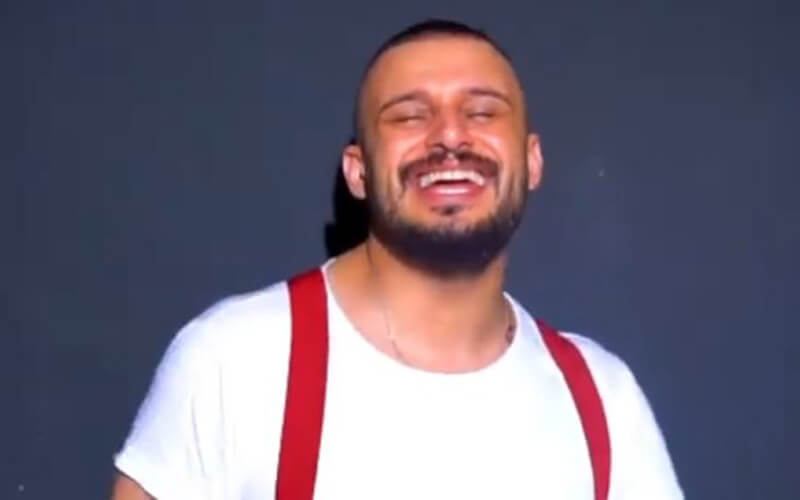 Pau Kimdir